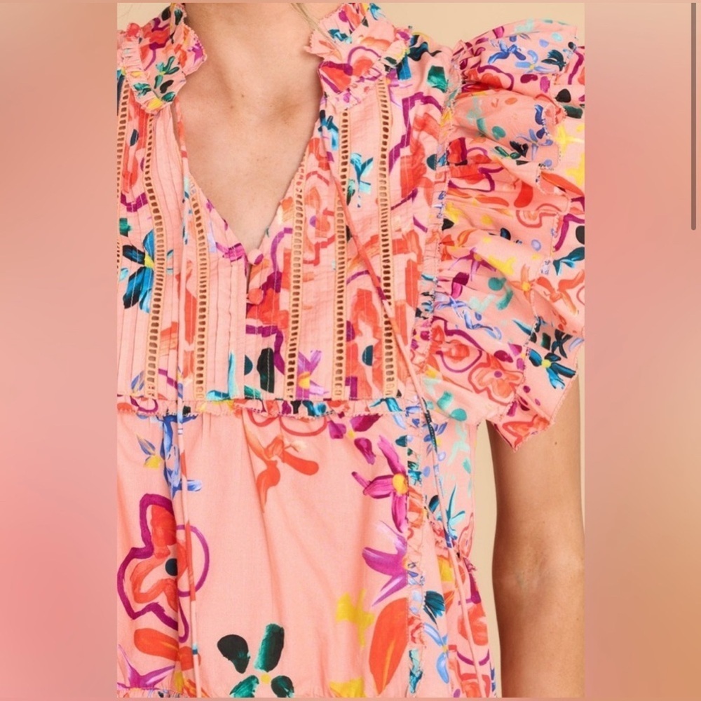 Alivia Tina Rainbow Floral Pink Sand Top Size M - Picture 3 of 16